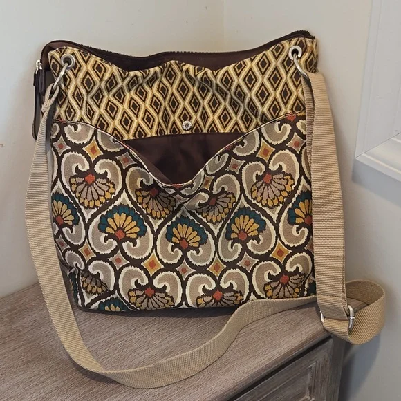 Relic Multi-Color Boho Patterned Crossbody Bag - Picture 4 of 6